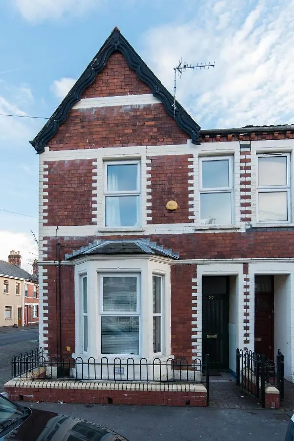 Elegant 2 Bedroom Apartment Near Stadium&Centre! Cardiff