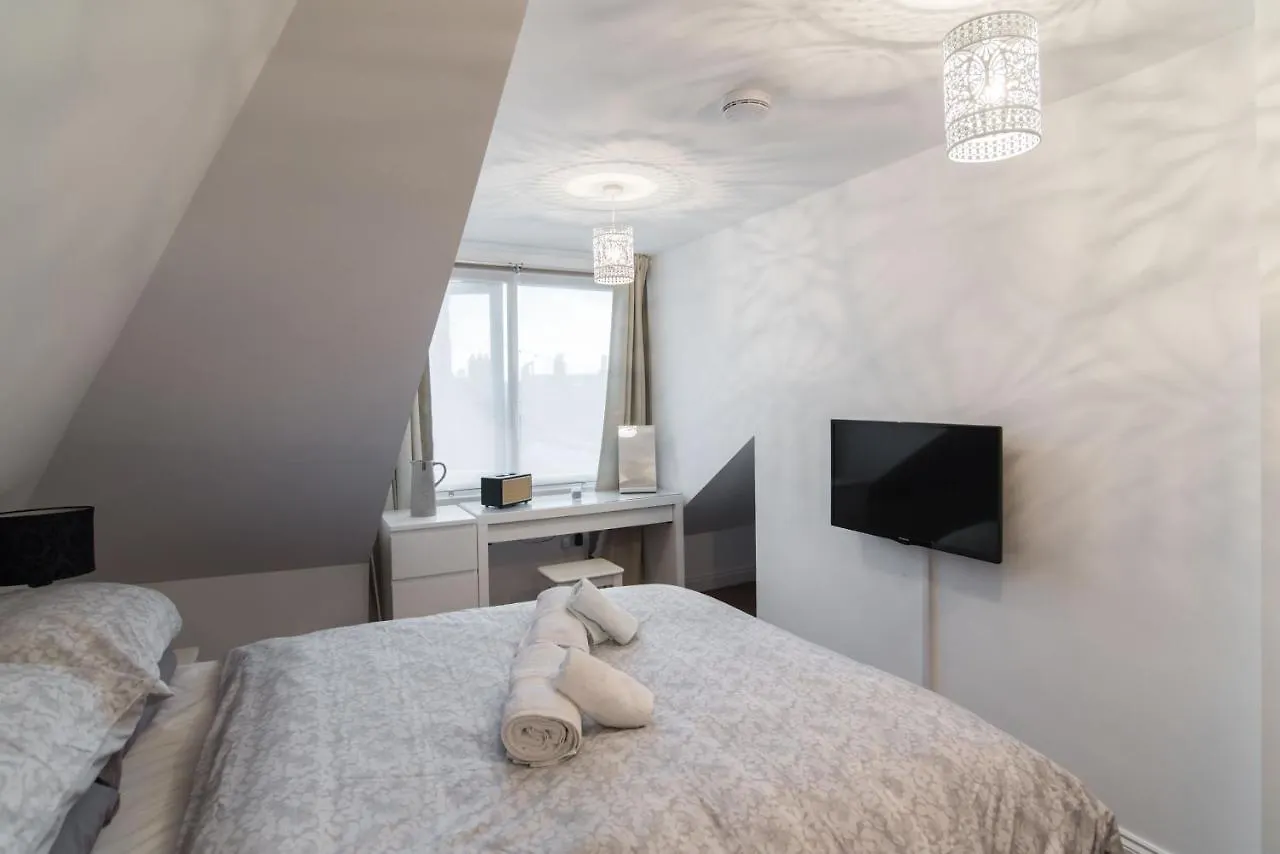 Elegant 2 Bedroom Apartment Near Stadium&Centre! Cardiff