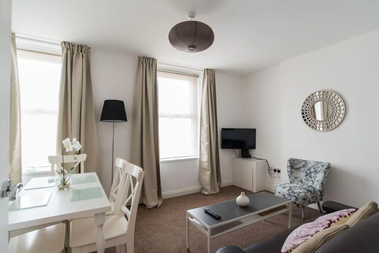 Elegant 2 Bedroom Apartment Near Stadium&Centre! Cardiff