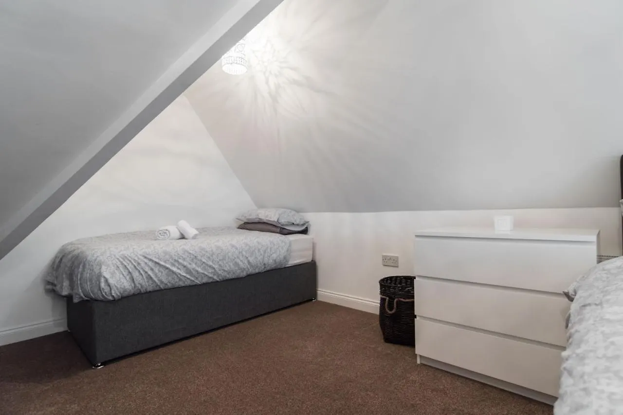 Elegant 2 Bedroom Apartment Near Stadium&Centre! Cardiff