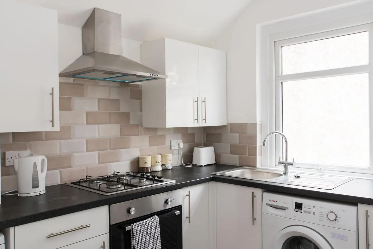Elegant 2 Bedroom Apartment Near Stadium&Centre! Cardiff